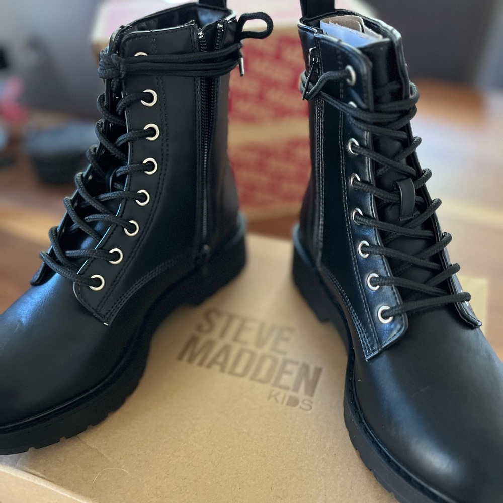 Steve Madden Kids - Lace Up Boots